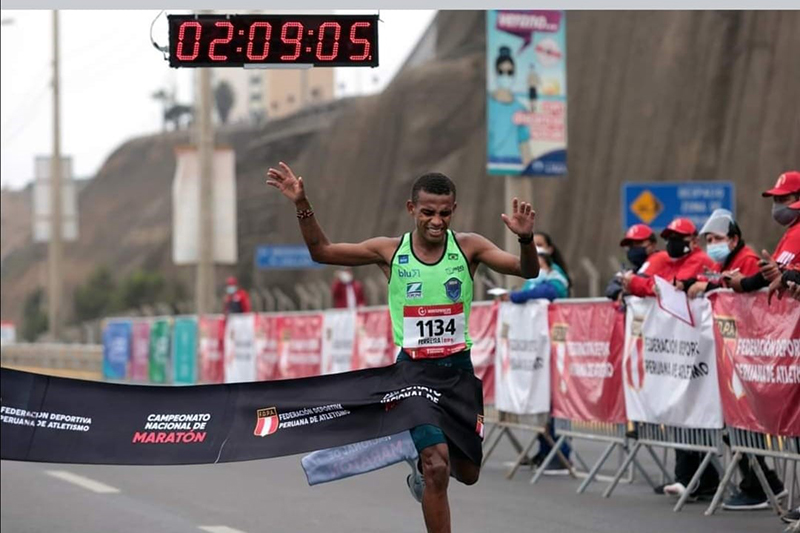 Daniel Nascimento ao chegar na Maratona do Peru e conquistar o ndice olmpico