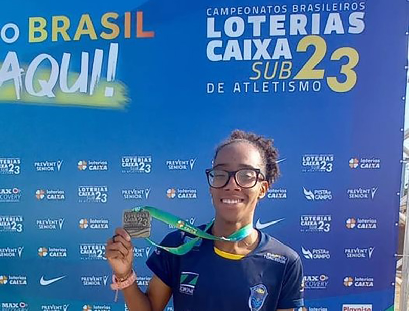 Jeovana Santos conquistou medalha de bronze nos 3000m com obstculos