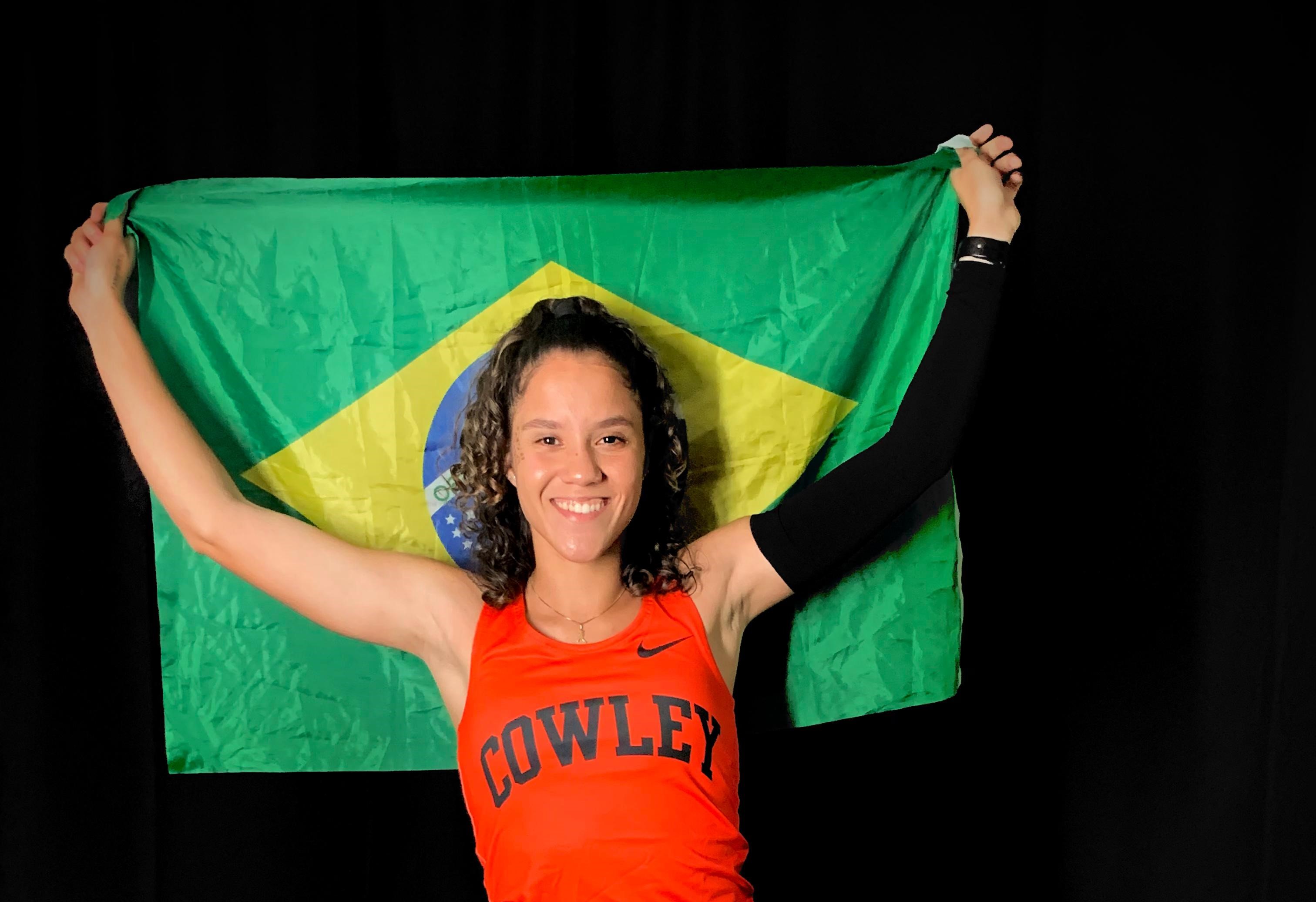 Letcia Belo  primeira da ABDA atletismo a conquistar bolsa de estudo no exterior