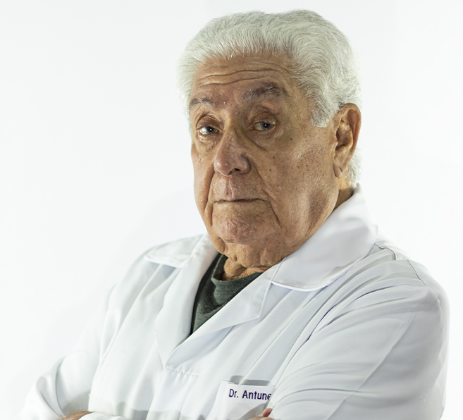 Dr. Carlos Eduardo Arajo Antunes (Em memria)