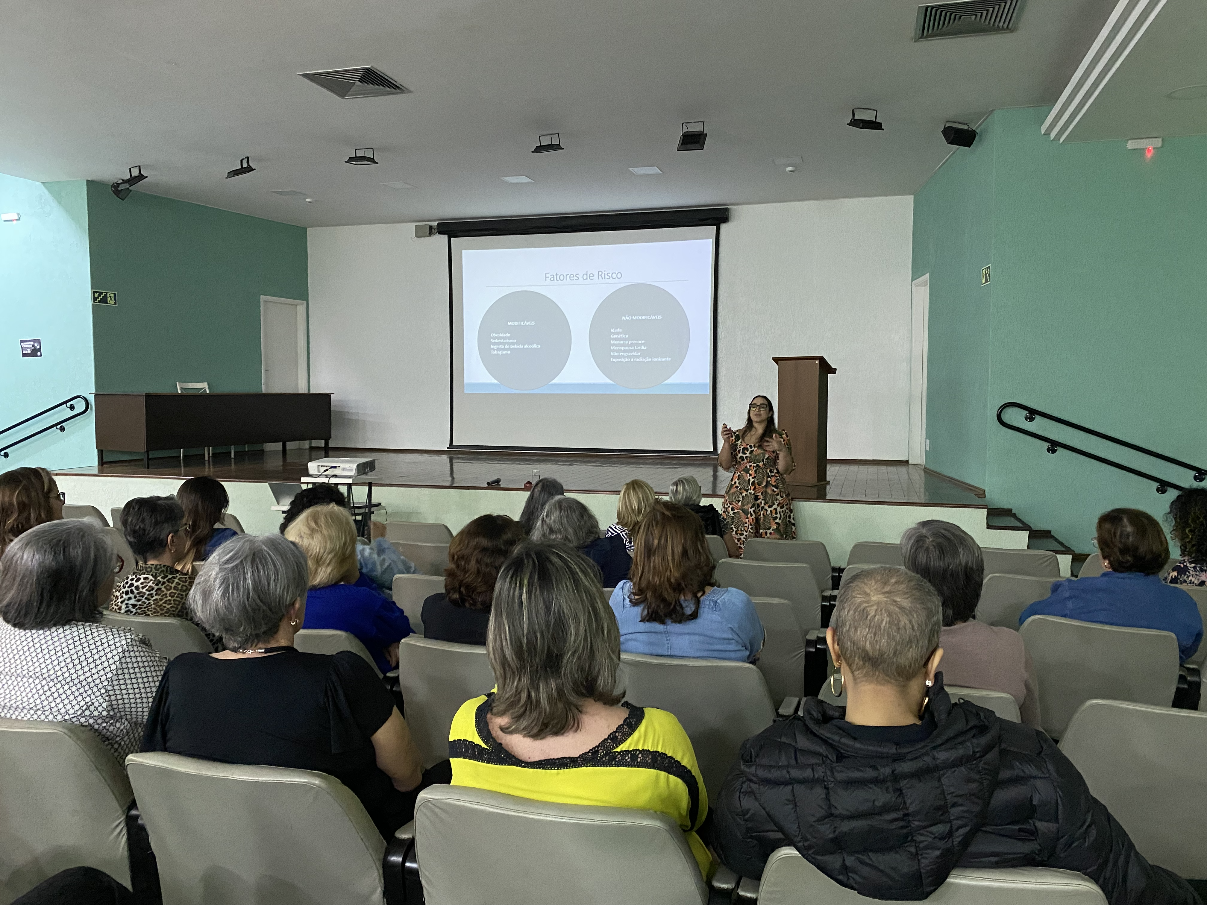 Palestra Amigas do Peito