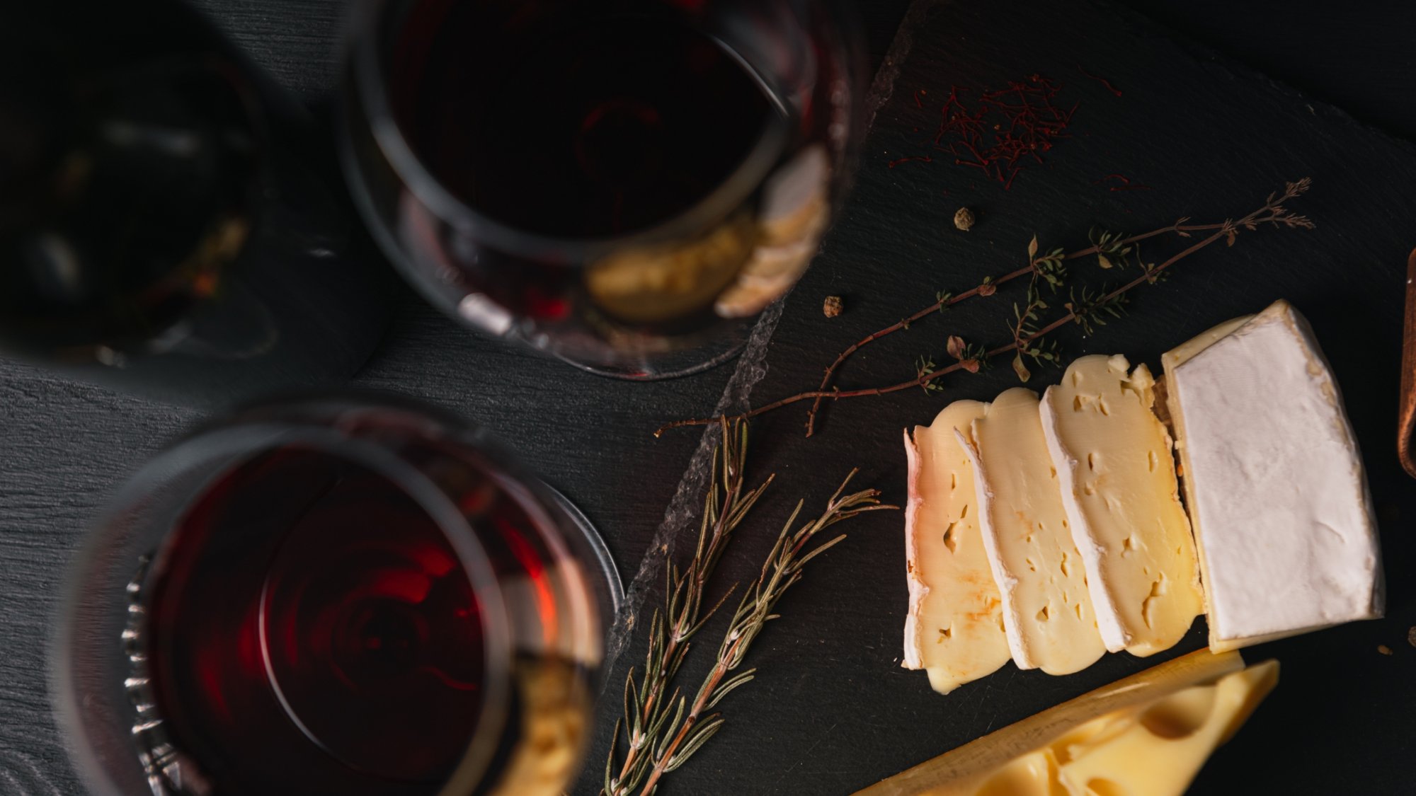 Vinhos para presentear no Dia das M�es: r�tulos que transformam carinho em experi�ncia