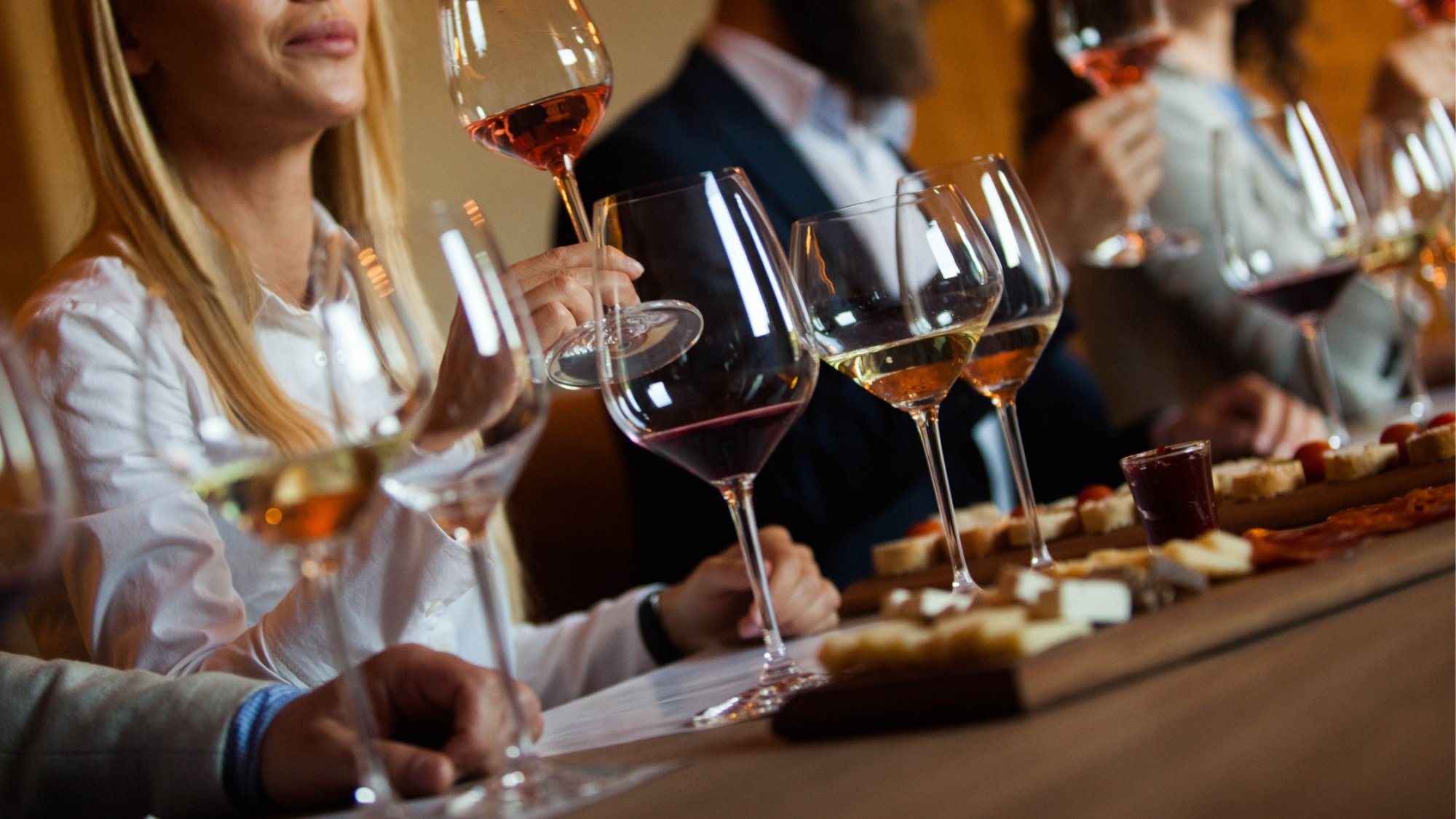 Dia Internacional do Sommelier: os especialistas que transformam vinho em experi�ncia